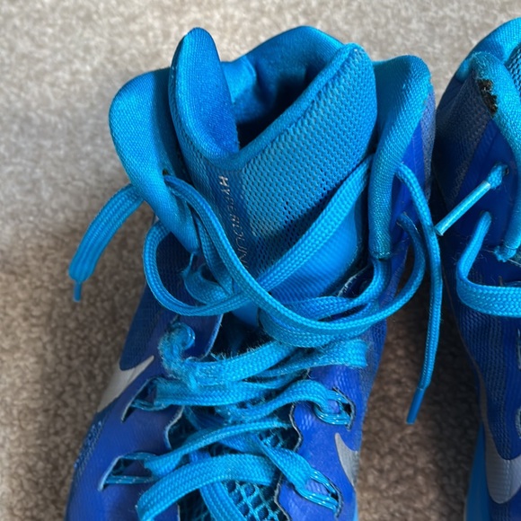 Size 8 Nike Hyperdunk - Picture 4 of 5